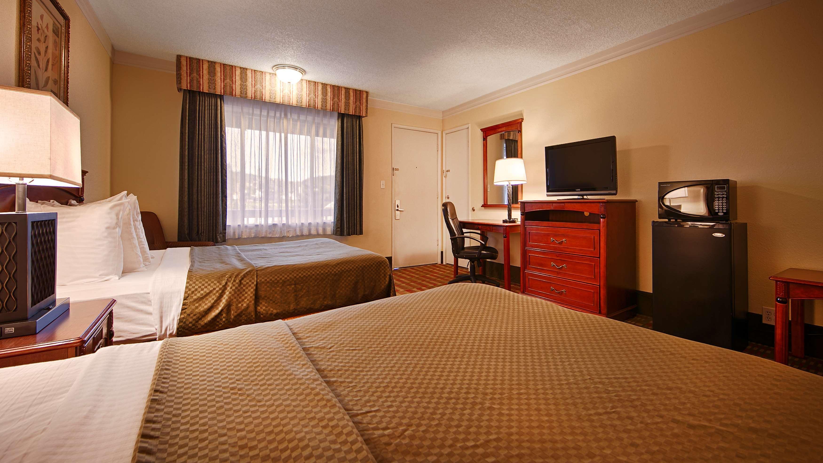 Best Western Garden Villa Inn Roseburg Bagian luar foto