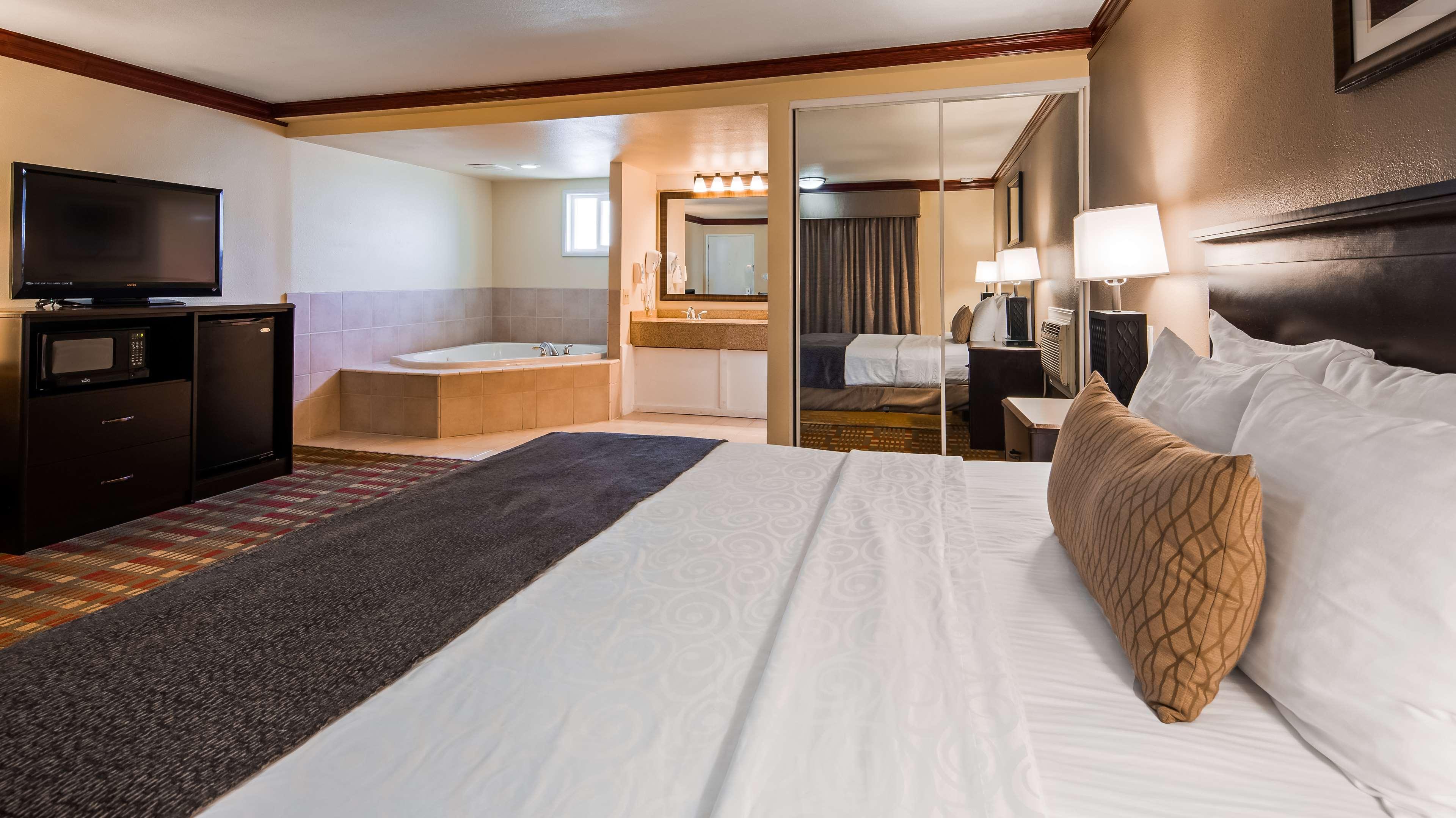 Best Western Garden Villa Inn Roseburg Bagian luar foto
