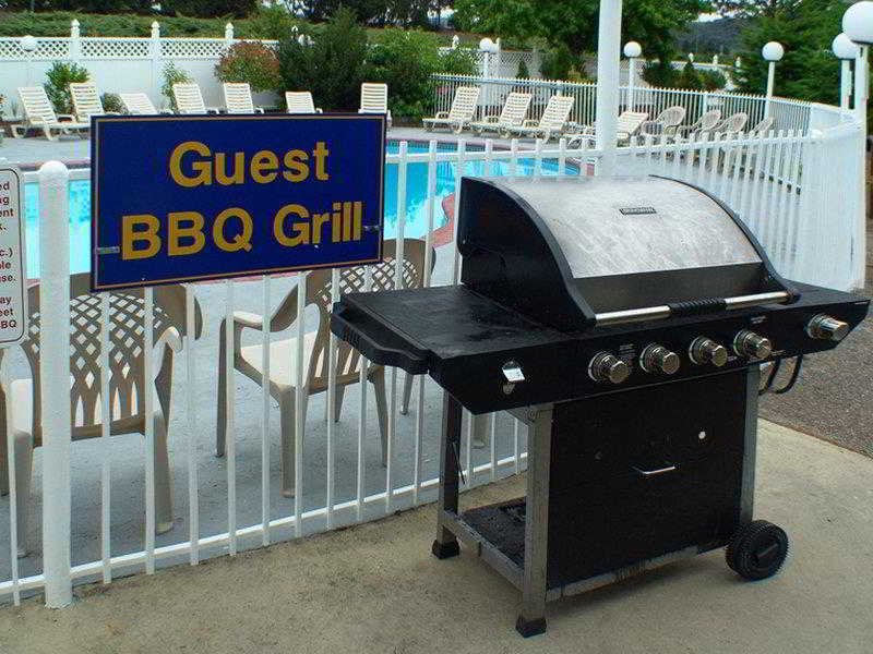 Best Western Garden Villa Inn Roseburg Bagian luar foto