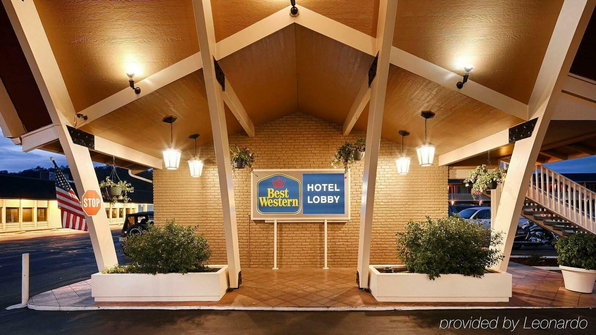 Best Western Garden Villa Inn Roseburg Bagian luar foto